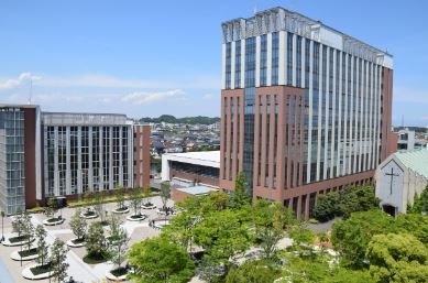 関東学院大学